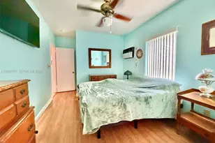 1698 NE 177th St, North Miami Beach, FL 33162 - Photo 9