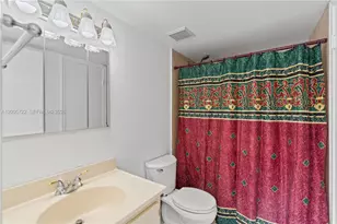10877 NW 7th St, Miami, FL 33172 - Photo 17