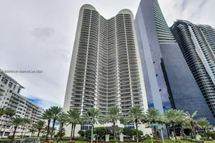 17201 Collins Ave, Sunny Isles Beach, FL 33160 - Photo 39