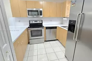 6755 NW 182nd St, Hialeah, FL 33015 - Photo 5