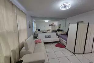 415 NE 2nd St, Hallandale Beach, FL 33009 - Photo 9