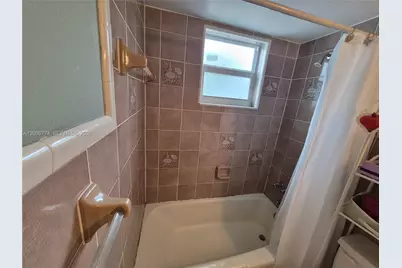 415 NE 2nd St #202, Hallandale Beach, FL 33009 - Photo 15