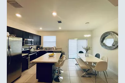 784 NE 206th Ter #784, Miami, FL 33179 - Photo 7