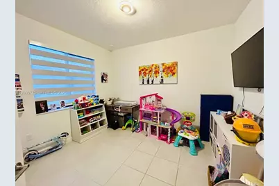 784 NE 206th Ter #784, Miami, FL 33179 - Photo 11