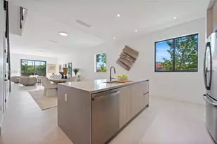 2787 SW 34th Ave, Miami, FL 33133 - Photo 9