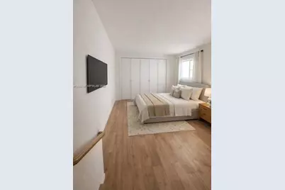 815 NE 134th St, North Miami, FL 33161 - Photo 9