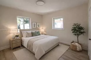 815 NE 134th St, North Miami, FL 33161 - Photo 17