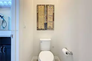 5040 Eucalyptus Dr, Hollywood, FL 33021 - Photo 33