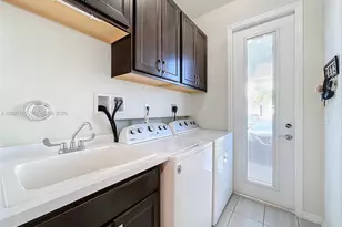 5040 Eucalyptus Dr, Hollywood, FL 33021 - Photo 37