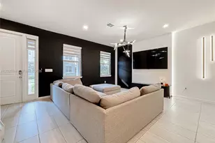 5040 Eucalyptus Dr, Hollywood, FL 33021 - Photo 7