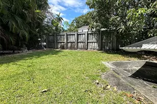 1753 NE 18th St, Fort Lauderdale, FL 33305 - Photo 25