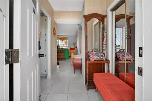 610 NE 12th Ave, Hallandale Beach, FL 33009 - Photo 5