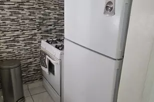 320 W 20th St, Hialeah, FL 33010 - Photo 7