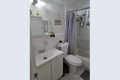 320 W 20th St #5, Hialeah, FL 33010 - Photo 11