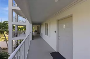 625 Oaks Dr, Pompano Beach, FL 33069 - Photo 29