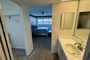 571 SW 141st Ave, Pembroke Pines, FL 33027 - Photo 19