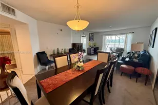 571 SW 141st Ave, Pembroke Pines, FL 33027 - Photo 11