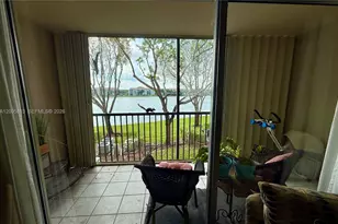 571 SW 141st Ave, Pembroke Pines, FL 33027 - Photo 15