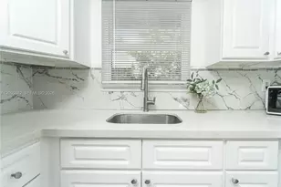 2260 Charleston St, Hollywood, FL 33020 - Photo 13