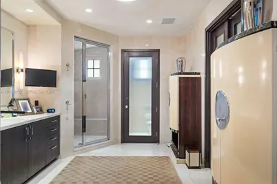 7282 Fisher Island Dr #7282, Fisher Island, FL 33109 - Photo 37