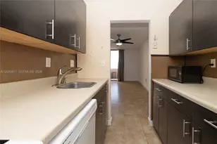10500 SW 108th Ave, Miami, FL 33176 - Photo 29