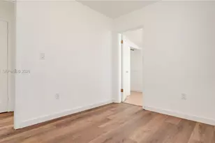 1085 NE 128th St, North Miami, FL 33161 - Photo 19