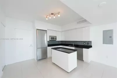 92 SW 3rd St #4612, Miami, FL 33130 - Photo 9