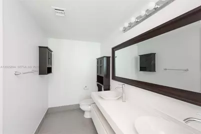 92 SW 3rd St #4612, Miami, FL 33130 - Photo 15
