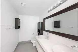 92 SW 3rd St, Miami, FL 33130 - Photo 15