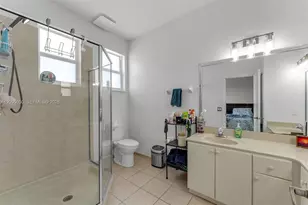 945 SW 154th Ct, Miami, FL 33194 - Photo 23