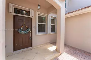 945 SW 154th Ct, Miami, FL 33194 - Photo 5