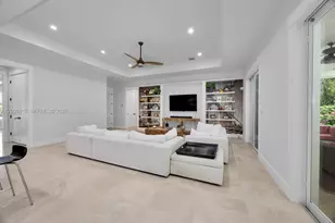 8020 SW 62nd Ave, Miami, FL 33143 - Photo 9
