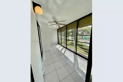 2320 S Cypress Bend Dr #204, Pompano Beach, FL 33069 - Photo 19