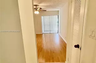 2320 S Cypress Bend Dr, Pompano Beach, FL 33069 - Photo 15