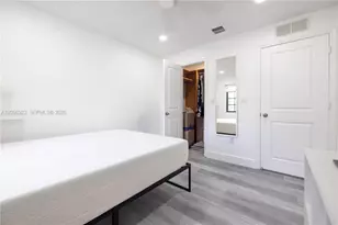 345 NE 194th Ln, Miami, FL 33179 - Photo 13