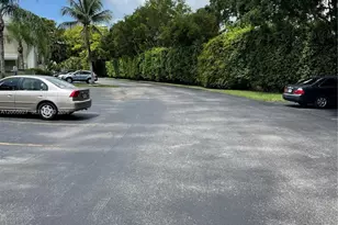 1100 Constitution Dr, Homestead, FL 33034 - Photo 33