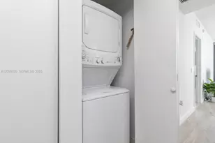 460 NE 28th St, Miami, FL 33137 - Photo 21