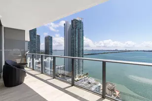 460 NE 28th St, Miami, FL 33137 - Photo 3