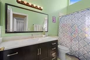 4397 Woodstock Dr, West Palm Beach, FL 33409 - Photo 13
