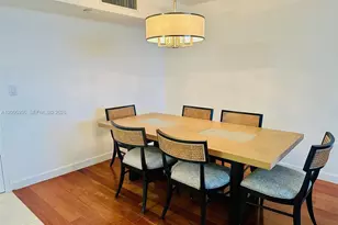19101 NE 36th Ct, Aventura, FL 33180 - Photo 7