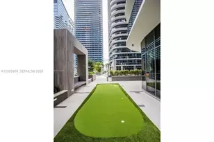55 SW 9th St, Miami, FL 33130 - Photo 29
