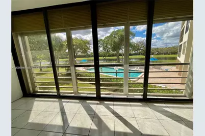 2320 S Cypress Bend Dr #204, Pompano Beach, FL 33069 - Photo 21