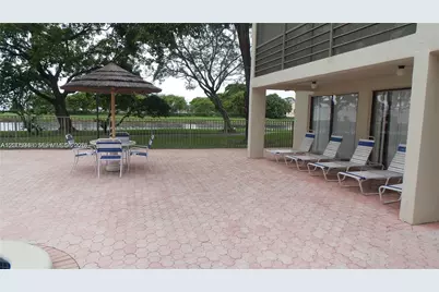 2320 S Cypress Bend Dr #204, Pompano Beach, FL 33069 - Photo 23