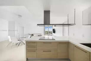 17301 Biscayne Blvd, North Miami Beach, FL 33160 - Photo 7