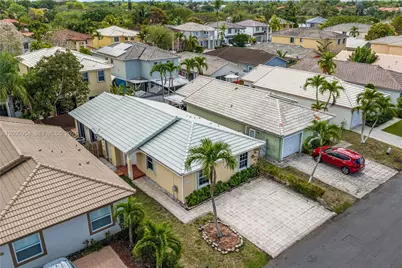 10523 SW 161st  Pl, Miami, FL 33196 - Photo 29