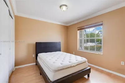 10523 SW 161st  Pl, Miami, FL 33196 - Photo 15
