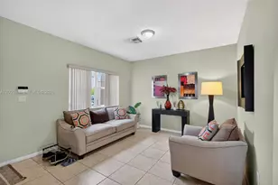 16624 NW 73rd Ct, Miami Lakes, FL 33014 - Photo 7