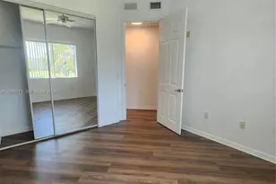 3600 Oaks Clubhouse Dr, Pompano Beach, FL 33069 - Photo 73
