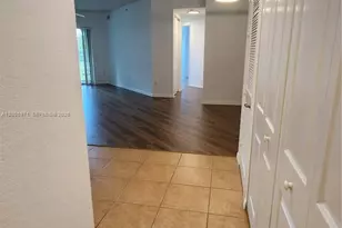 3600 Oaks Clubhouse Dr, Pompano Beach, FL 33069 - Photo 13