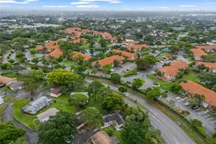 410 SW Natura Ave, Deerfield Beach, FL 33441 - Photo 43